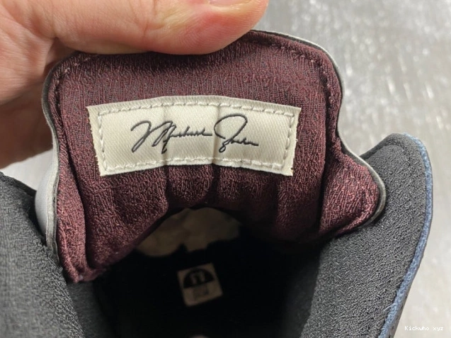 Air FD1330-001 x Black Jordan 5 Ma Maniere A 0823